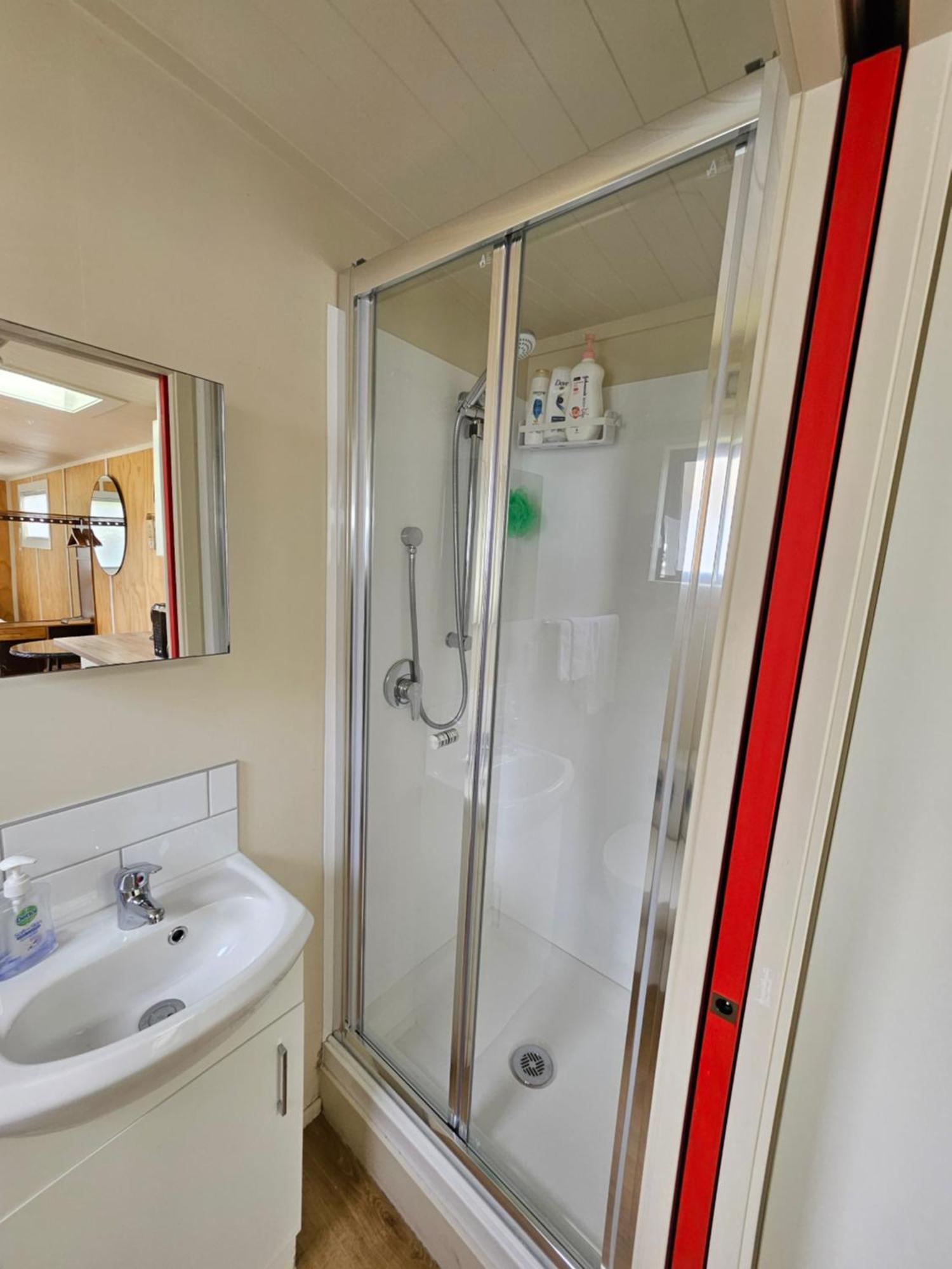 Dunedin Retreat Cabin Екстериор снимка